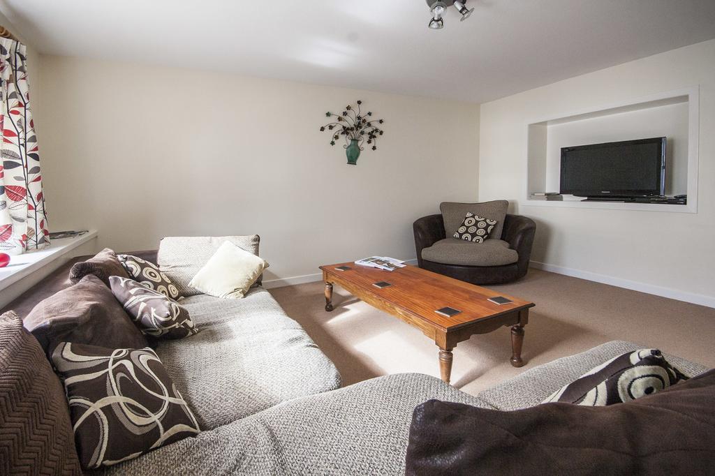 3 Varis Apartments Forres Exterior foto